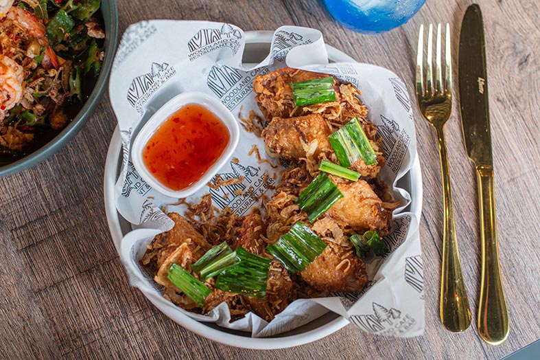Deep Fried Chicken Wing with Fish Sauce